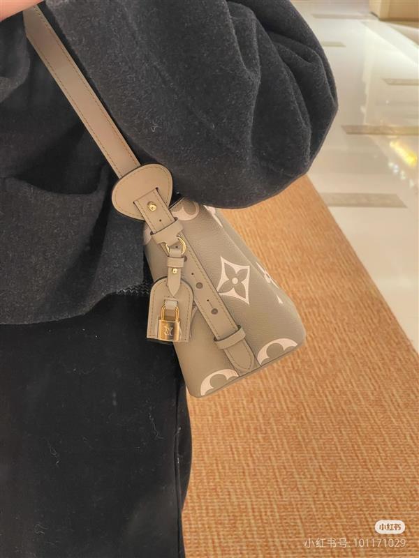 2026120181652876 130